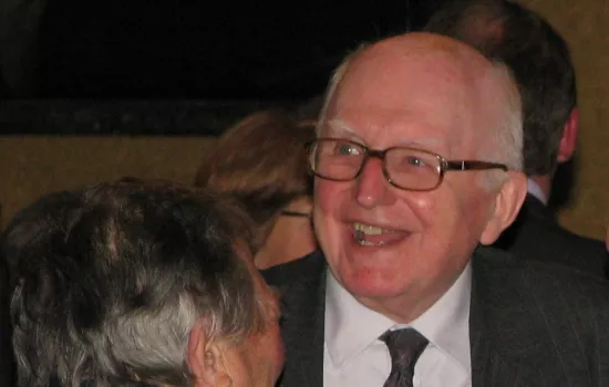 Leslie Houlden in 2008.