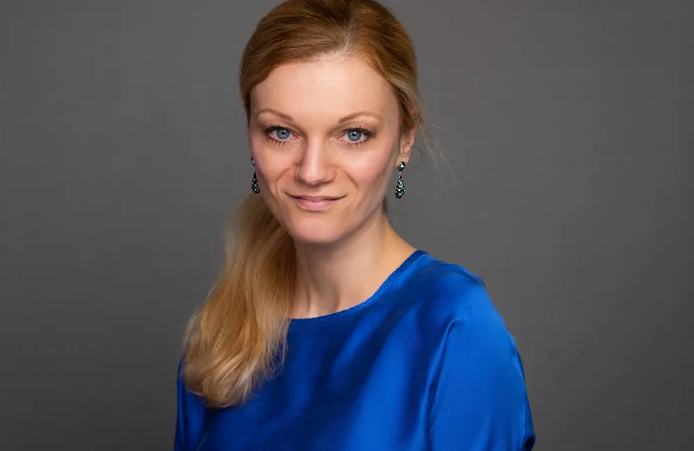 Professor Janina Dill