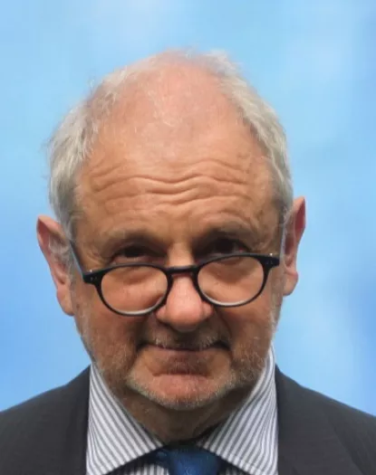The Hon Michael J Beloff 